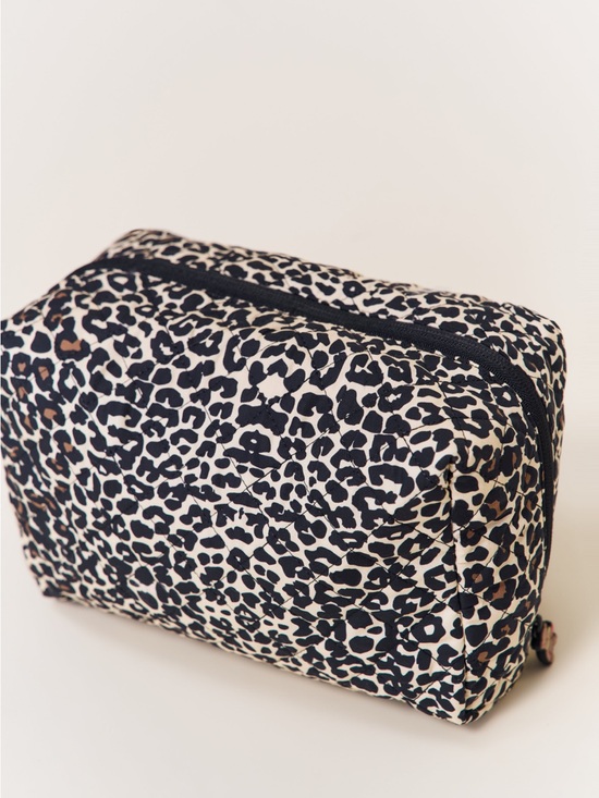Danielle Guizio Handbags - Guizio cosmetic bag